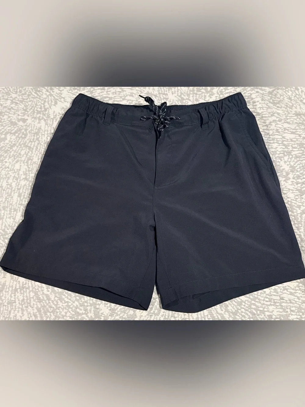 Chubbies /// Men's Everywhere Black Drawstring Shorts - Size Large